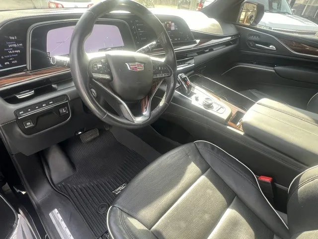 2022 Cadillac Escalade Sport ESV dashboard and steering wheel