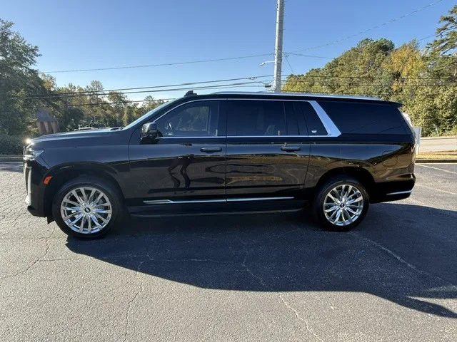 2022 Cadillac Escalade Sport ESV driver-side profile